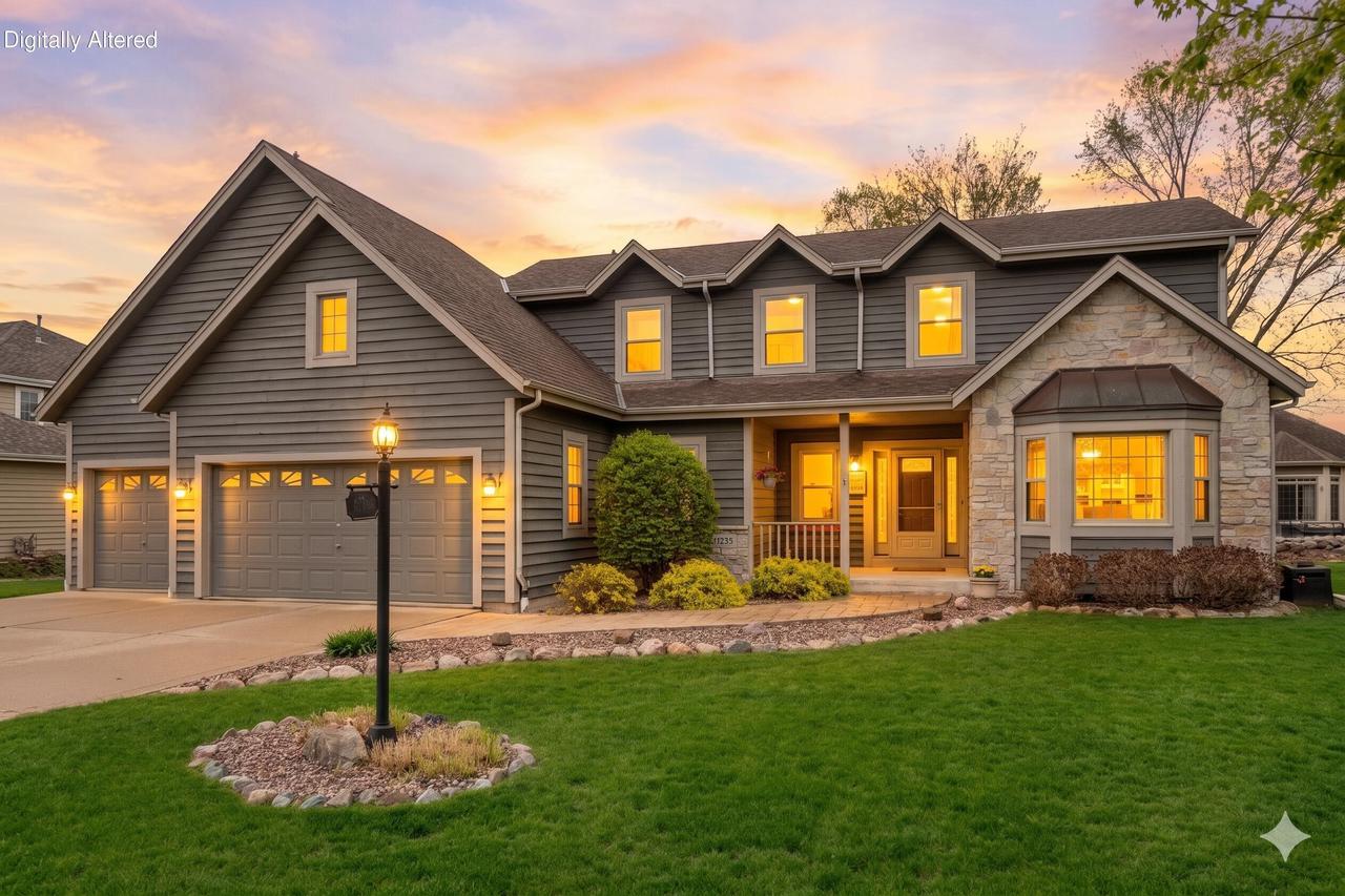 12355 W Whitaker Ave, Greenfield, WI 53228