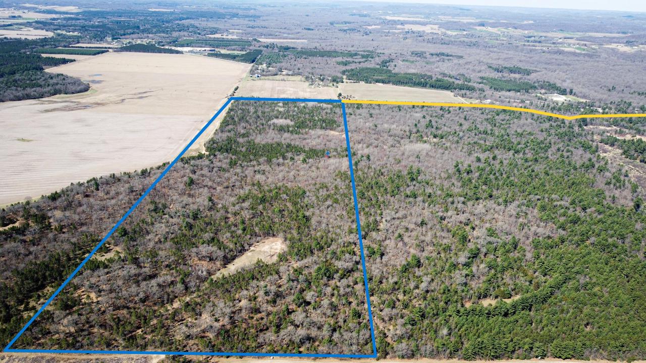 Lake Rd, Melrose, WI 54642