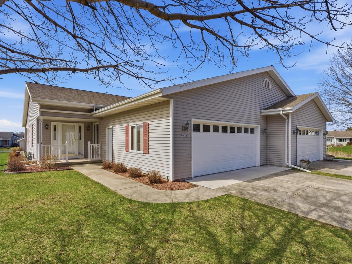 1531 Deer Brook, Two Rivers, WI 54241