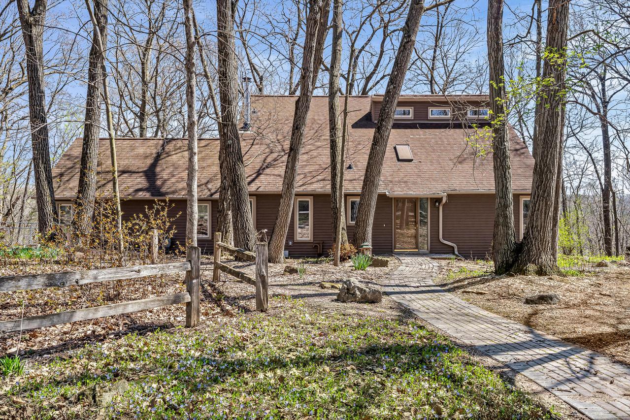 N1930 Forest Ridge, Shelby, WI 54601