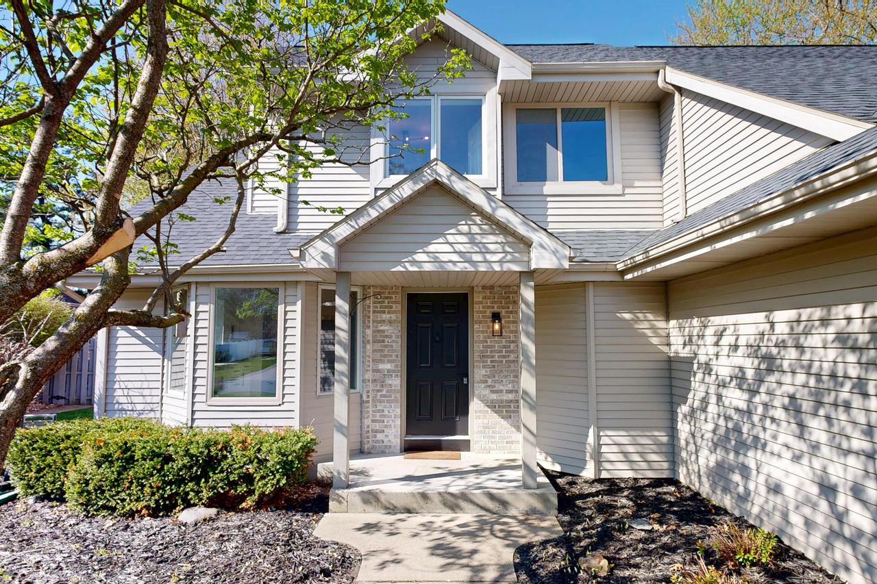 3004 Candlewood Dr, Janesville, WI 53546