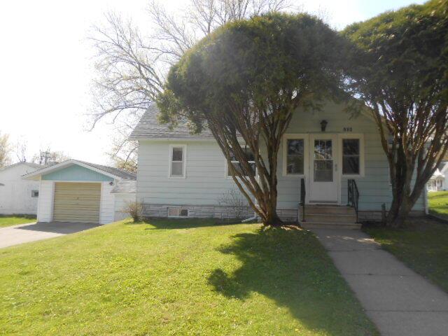 221 N Elm St, La Farge, WI 54639