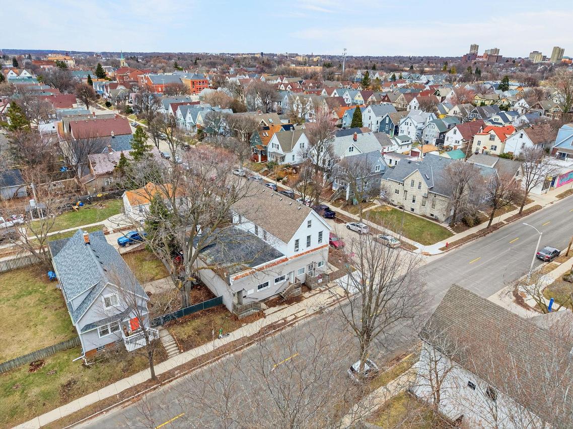 630 E Locust St., Milwaukee, WI 53212
