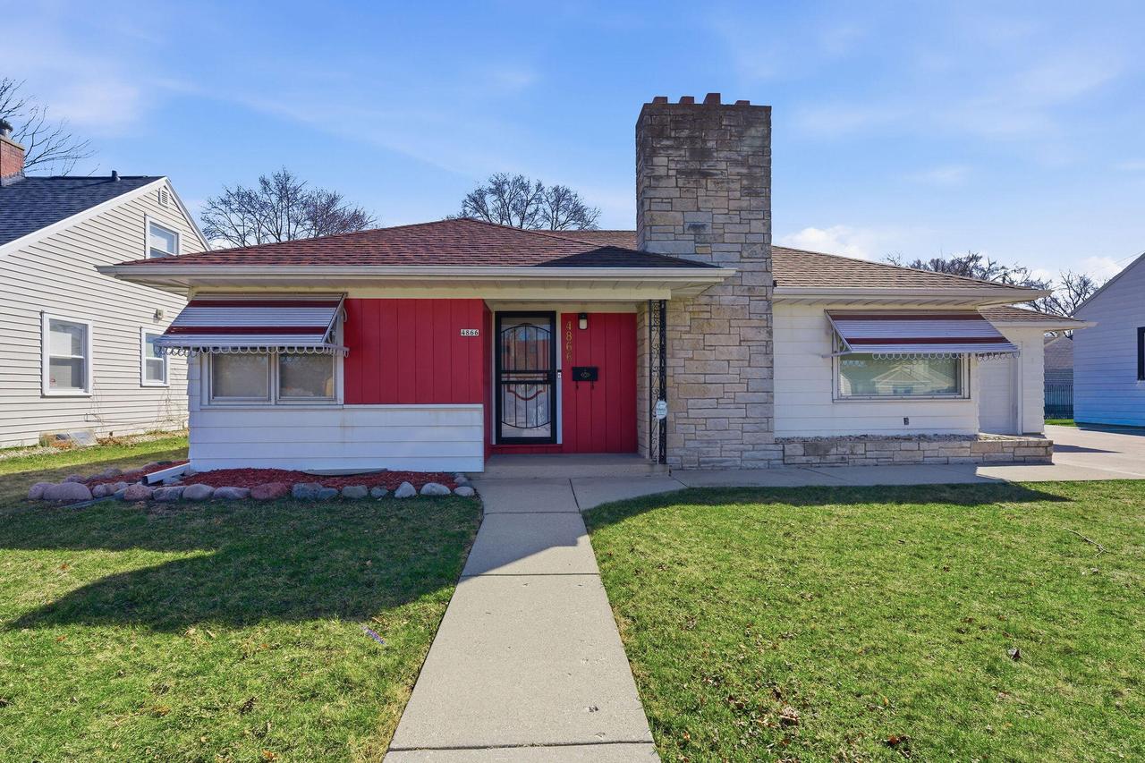 4866 N 73rd St, Milwaukee, WI 53218