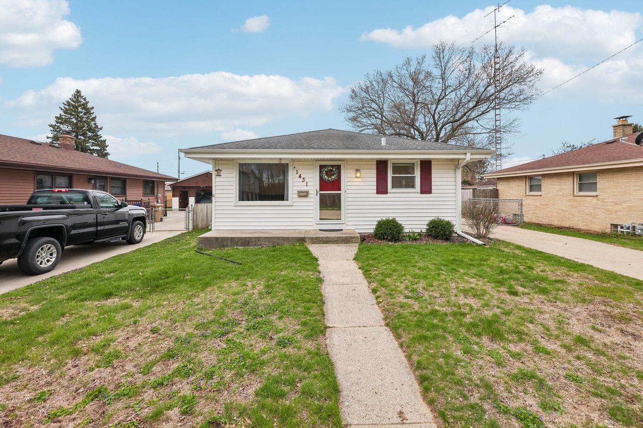 1431 24th St, Kenosha, WI 53140