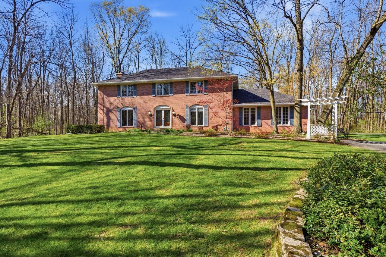4550 W Thorncrest Dr., Franklin, WI 53132