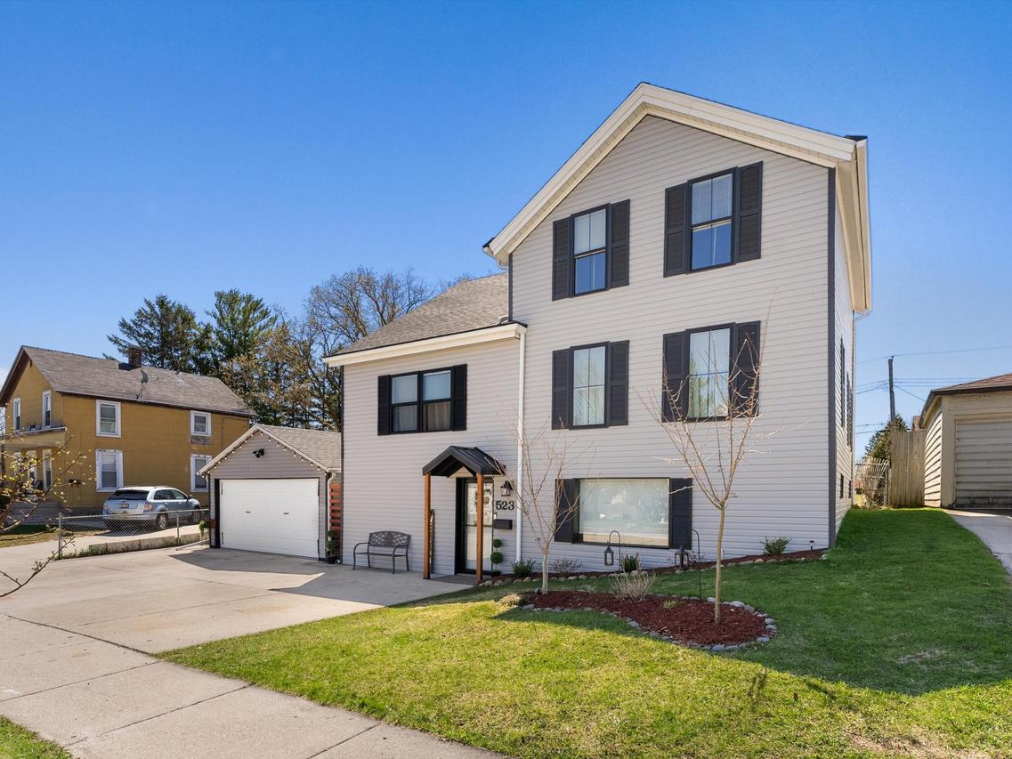 523 Washington St, Sheboygan Falls, WI 53085