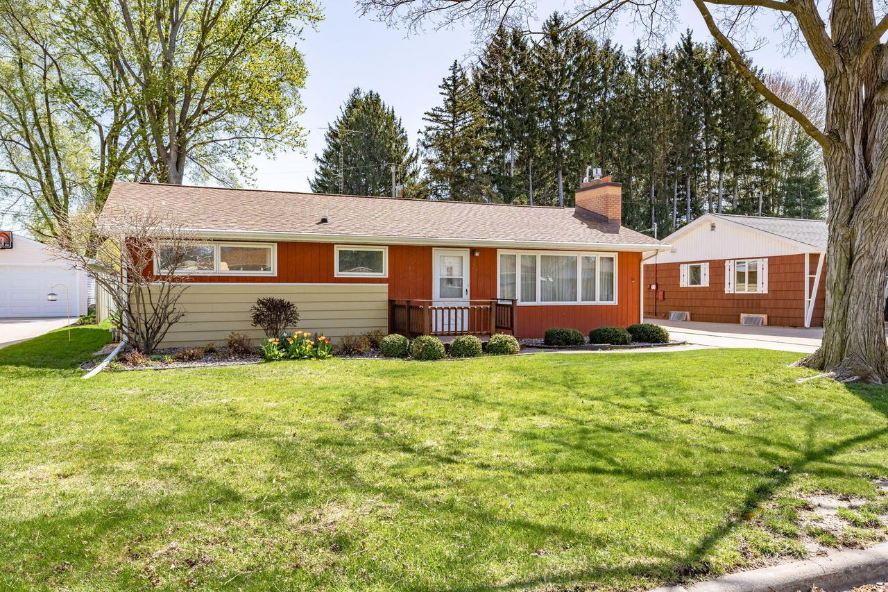 2317 31st St, La Crosse, WI 54601