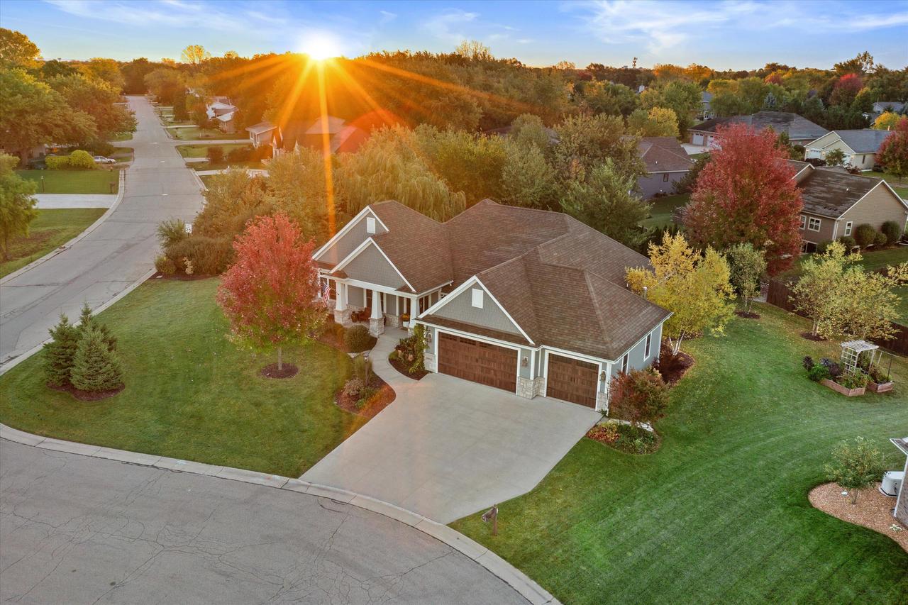 5913 Carriage Hills, Mount Pleasant, WI 53406