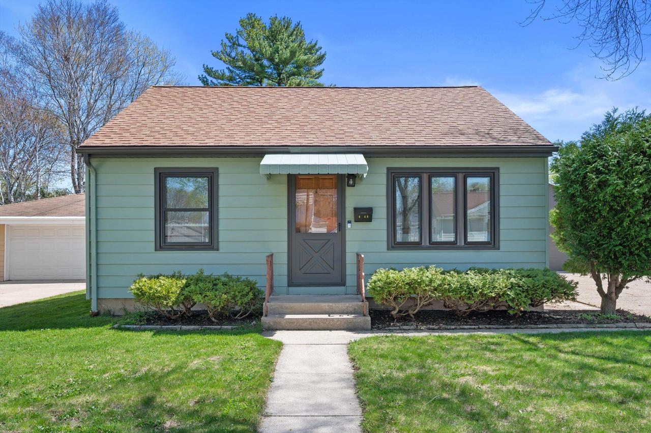 4146 S Logan Ave, Milwaukee, WI 53207