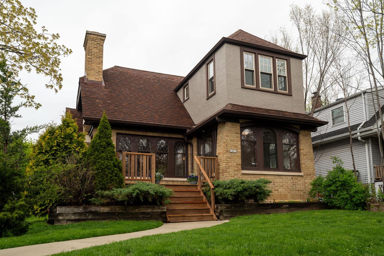 2403 N 56th St, Milwaukee, WI 53210