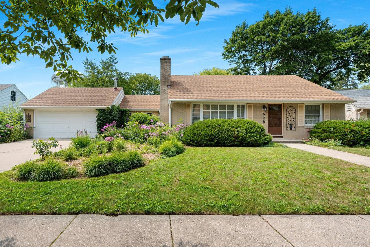 6339 N Bay Ridge, Whitefish Bay, WI 53217