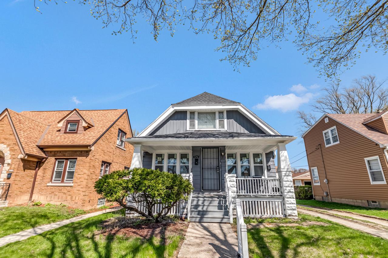 4574 N 24th St, Milwaukee, WI 53209
