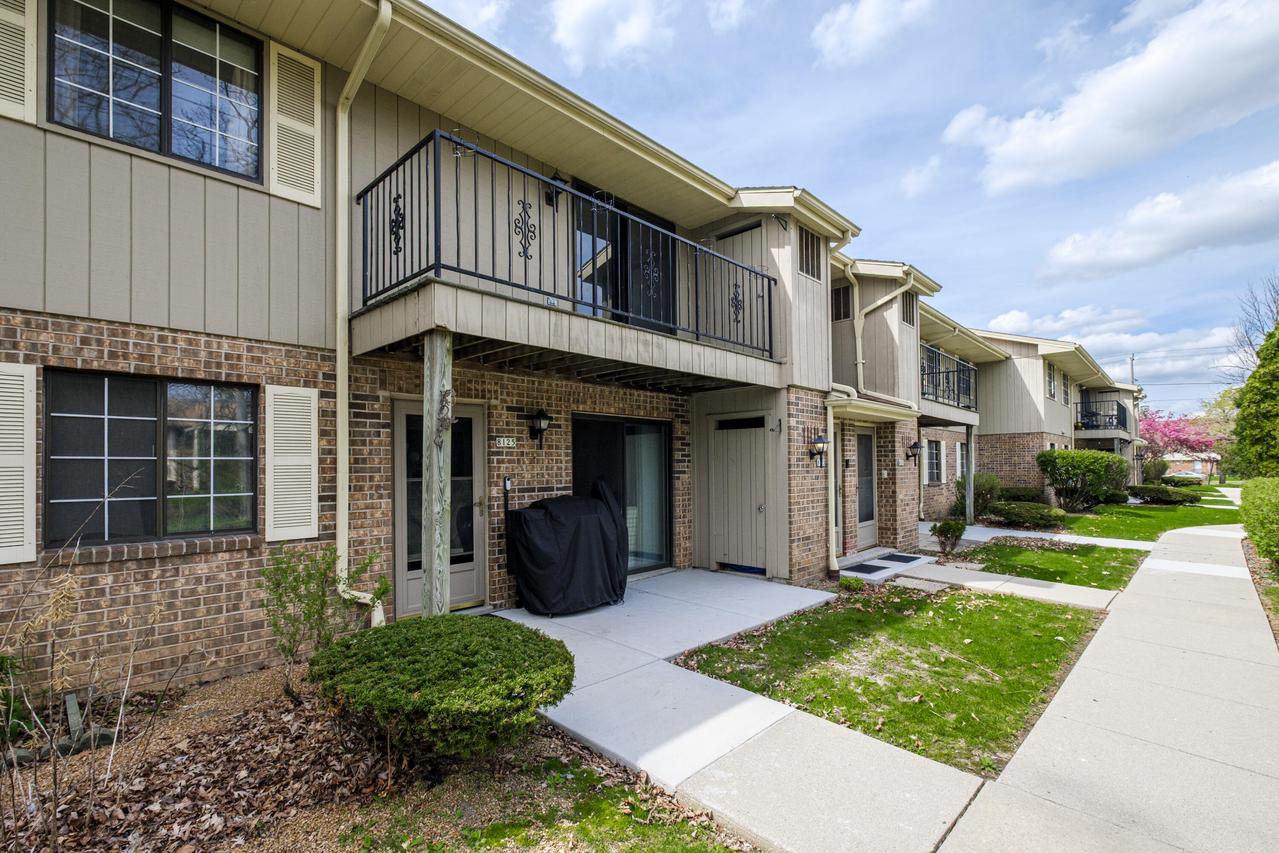 8123 W Oklahoma Ave, Milwaukee, WI 53219