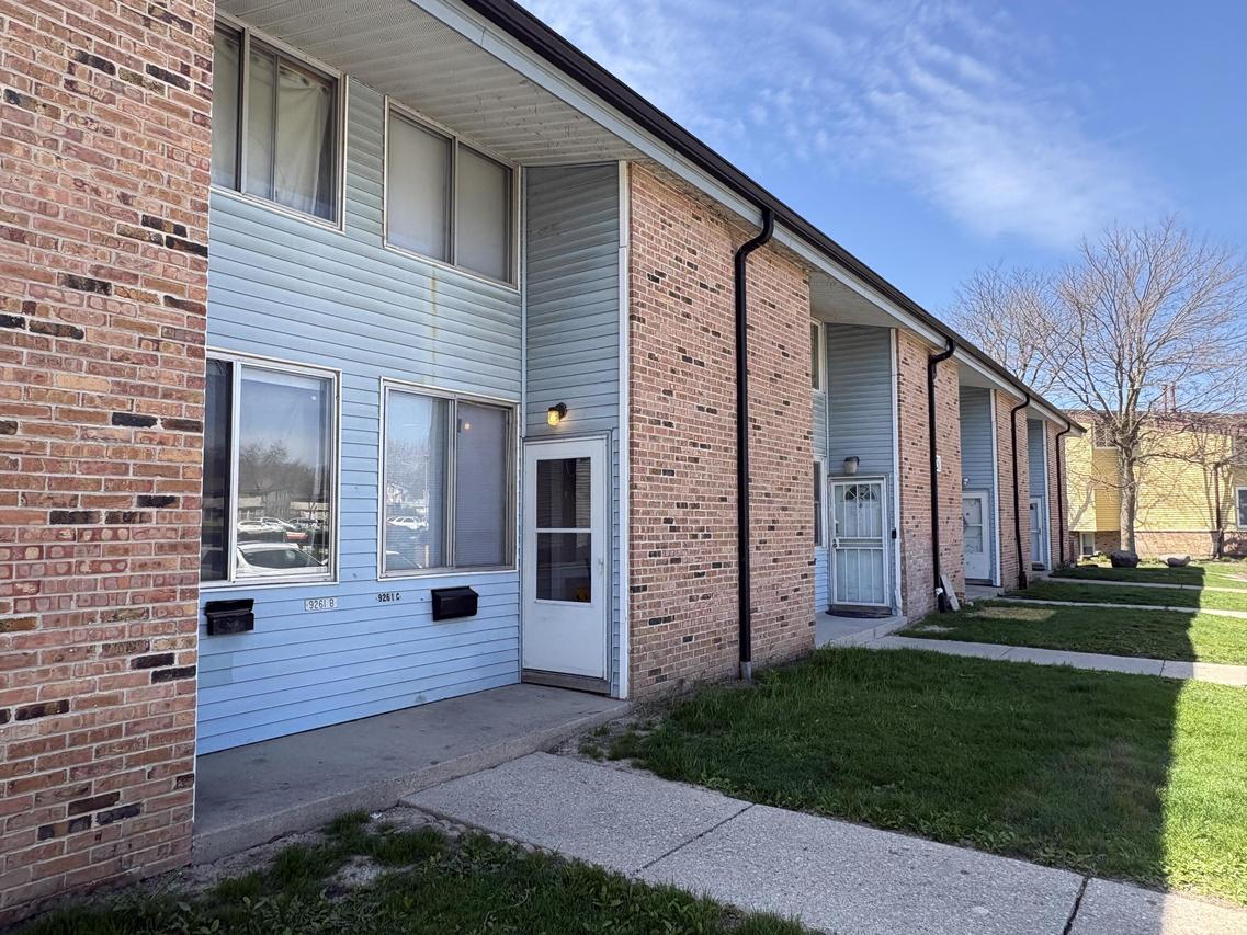 9261 W Allyn St. #C, Milwaukee, WI 53224
