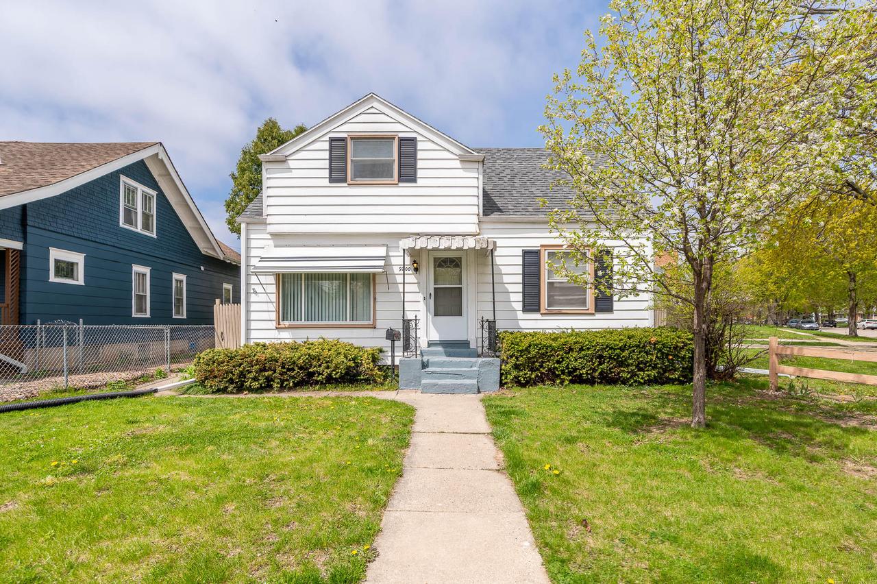 9200 W Swan Cir., Milwaukee, WI 53225
