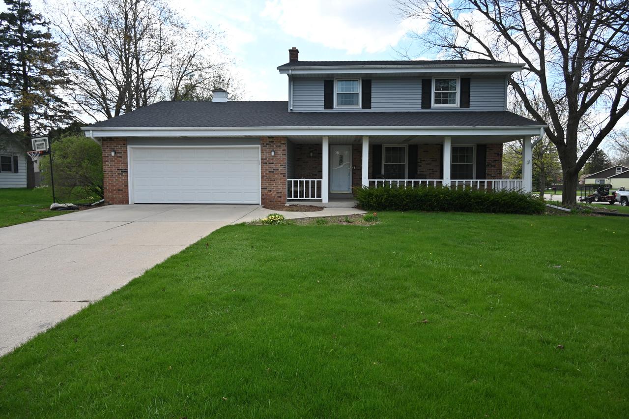 W156N10771 Cobbler Ln, Germantown, WI 53022