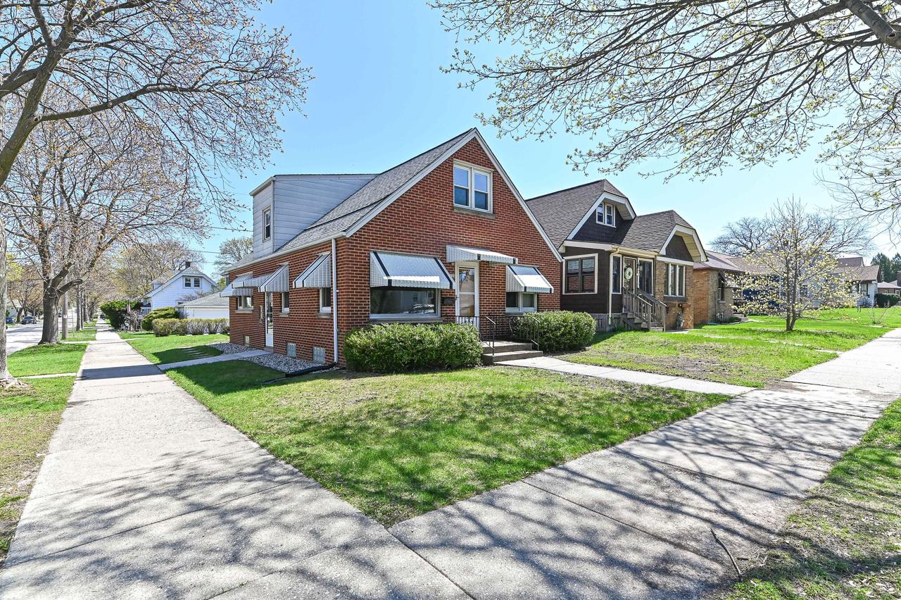 2700 S Fulton St, Milwaukee, WI 53207