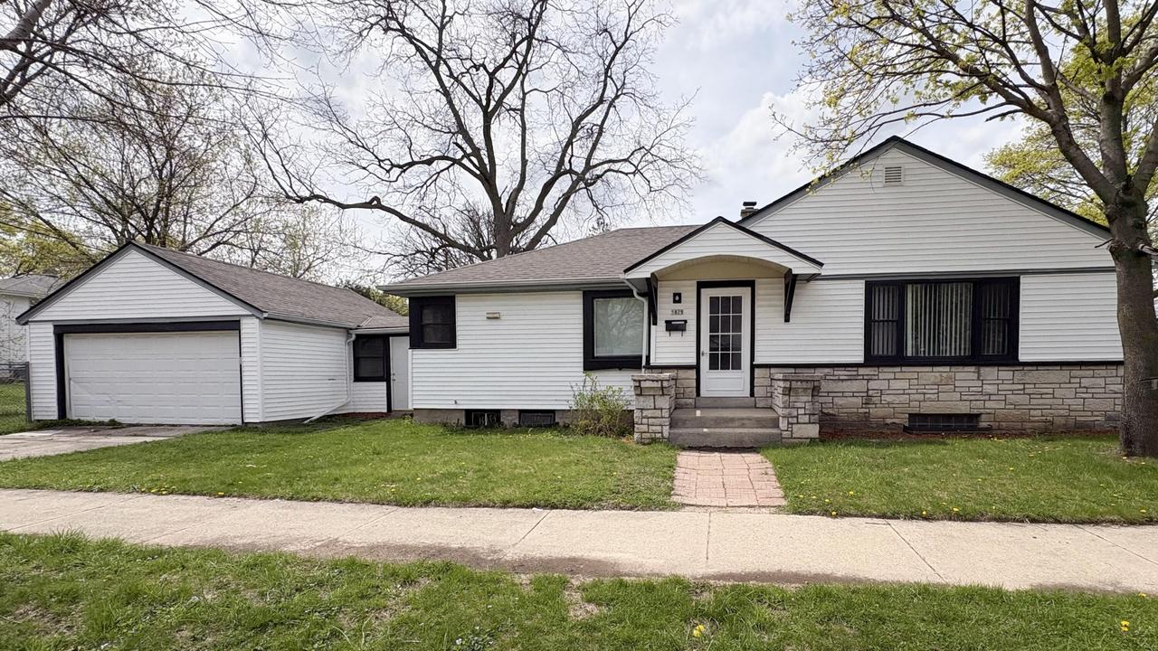 5879 N 29th St, Milwaukee, WI 53209