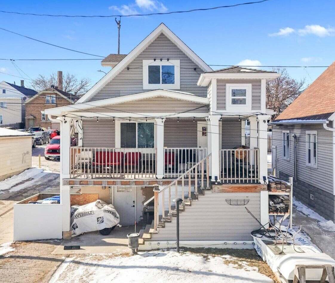 1963 S.  7th St, Milwaukee, WI 53204