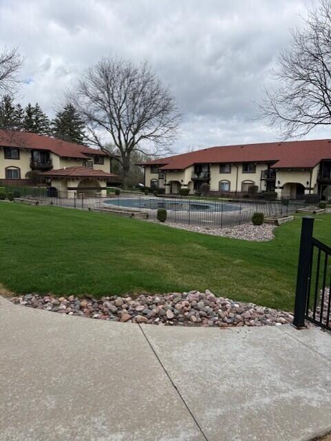 N82W13520 Fond Du Lac Ave #C-204, Menomonee Falls, WI 53051