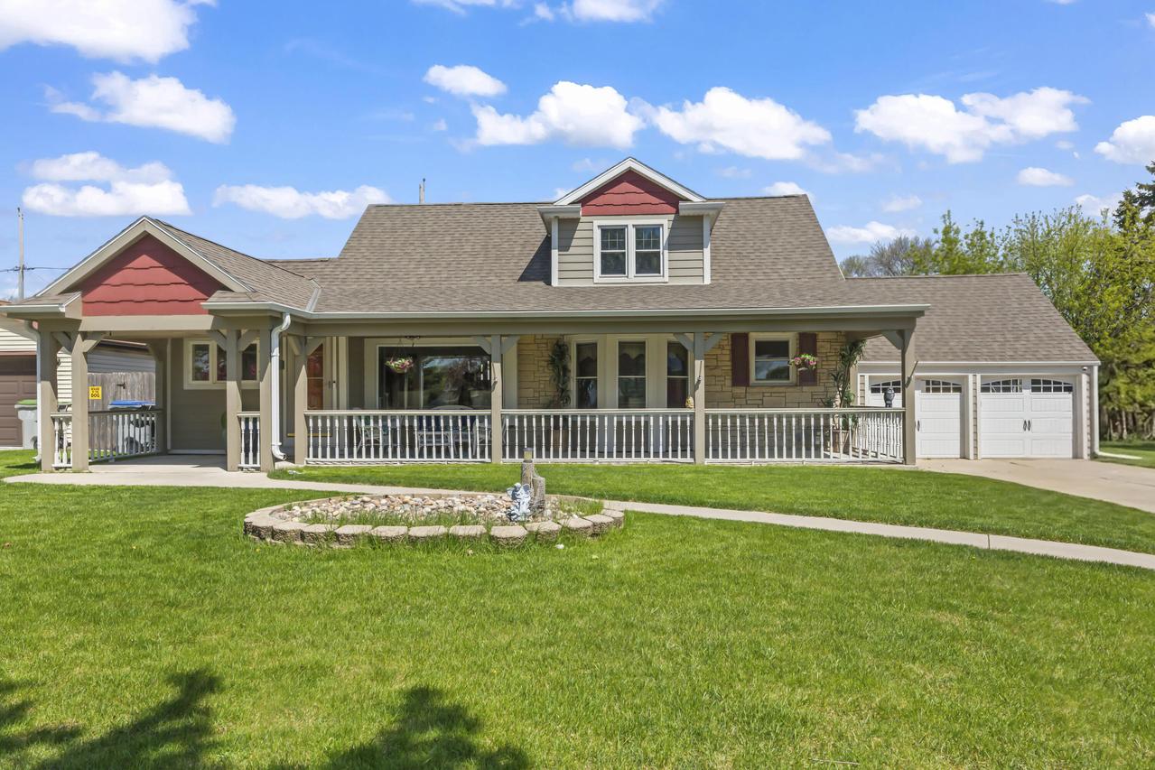 1524 W Grange Ave, Milwaukee, WI 53221