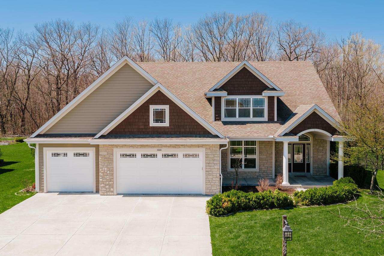 9989 S 31st St, Franklin, WI 53132