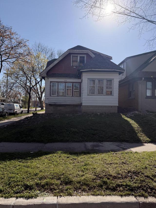 4576 N 38th St, Milwaukee, WI 53209