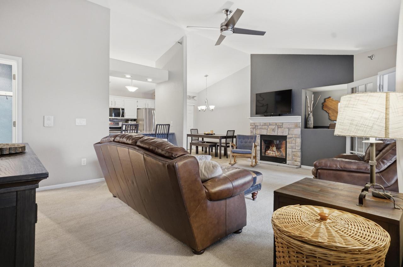 1030 River Pl. #5, Waukesha, WI 53189