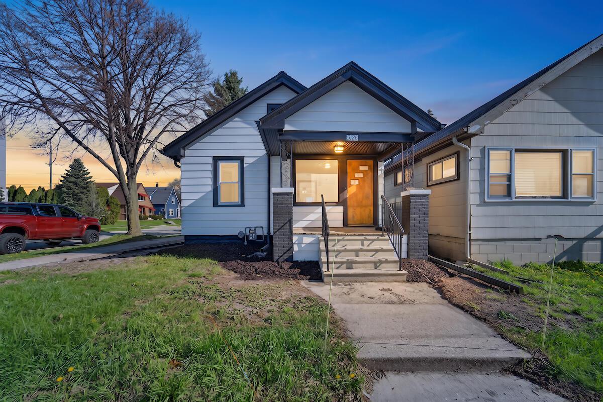 5126 W Burnham St, West Milwaukee, WI 53219