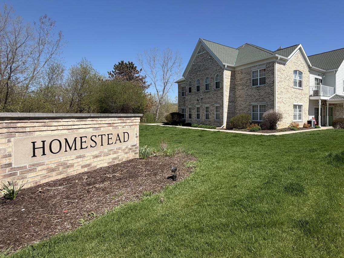 2712 Northview Rd #119, Waukesha, WI 53188