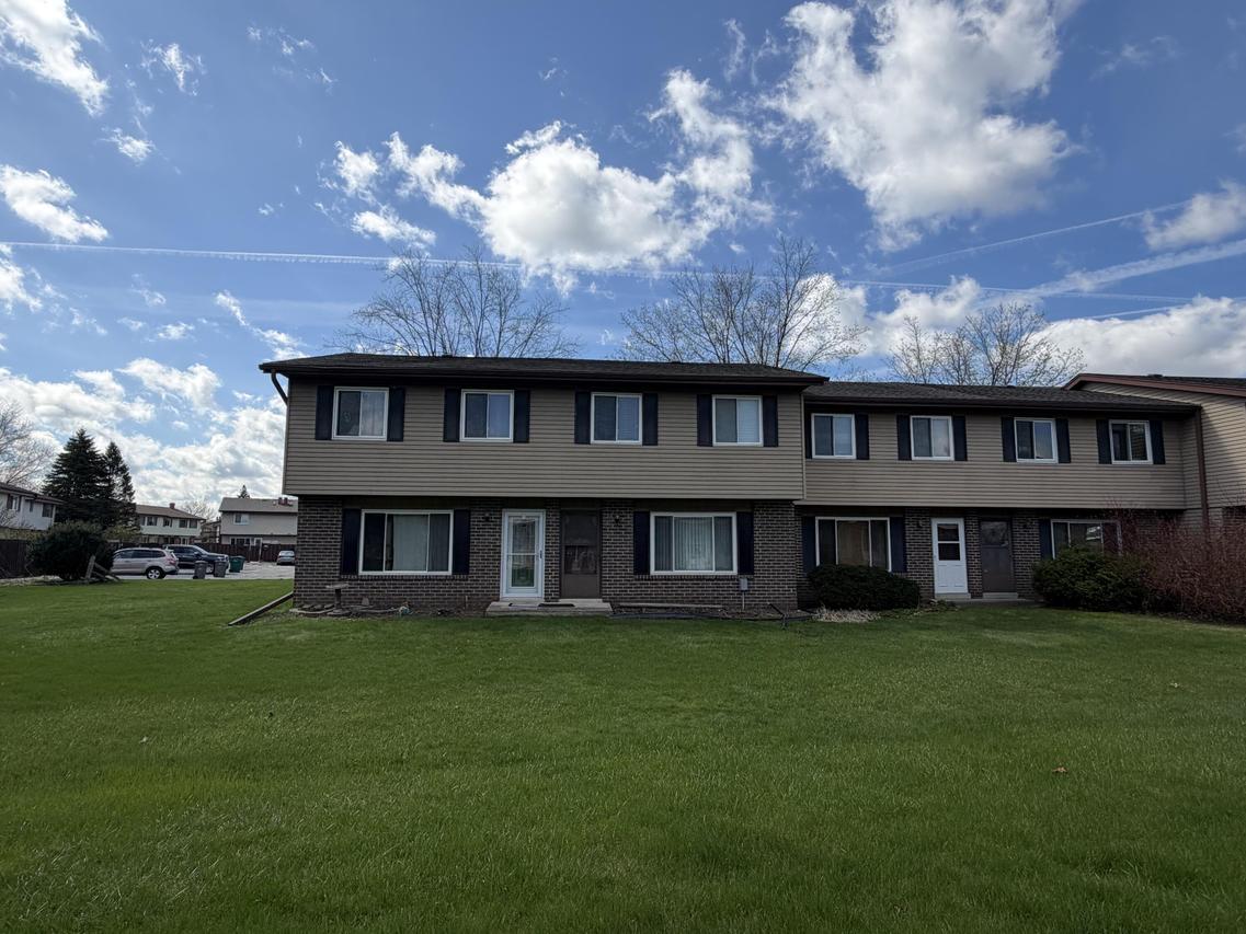 N115W16524 Abbey Ct #5, Germantown, WI 53022