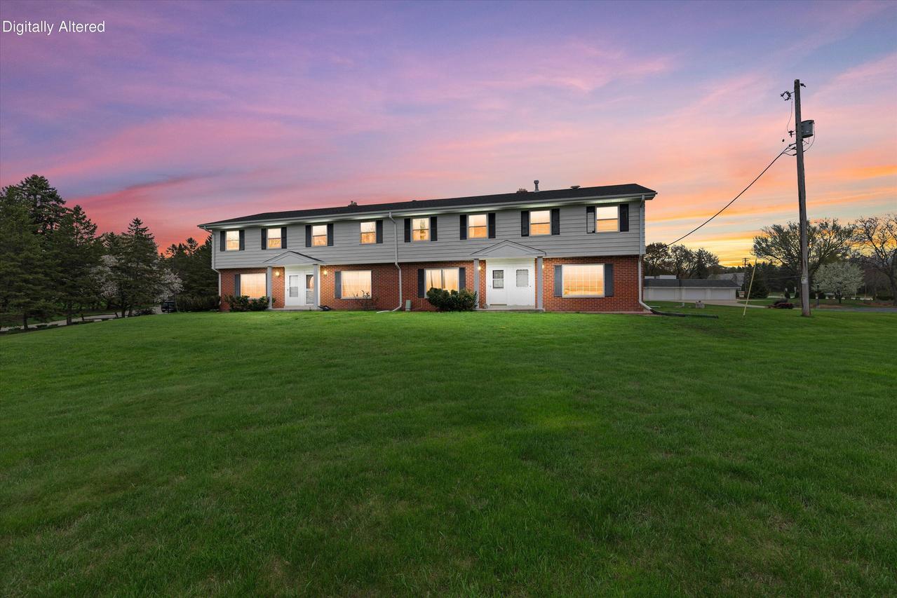 18665 Kamala Ct, Brookfield, WI 53045