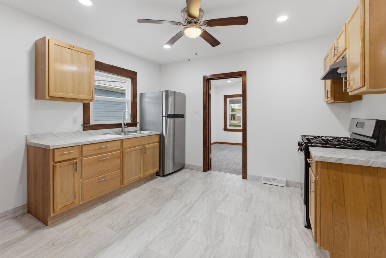 3206 E Grange Ave, Cudahy, WI 53110