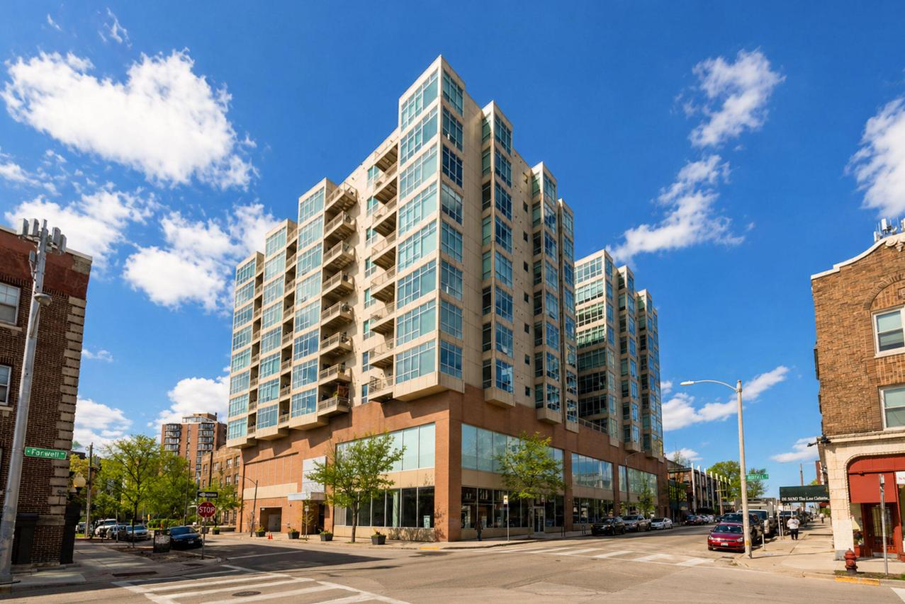 1550 E Royall Pl. #403, Milwaukee, WI 53202