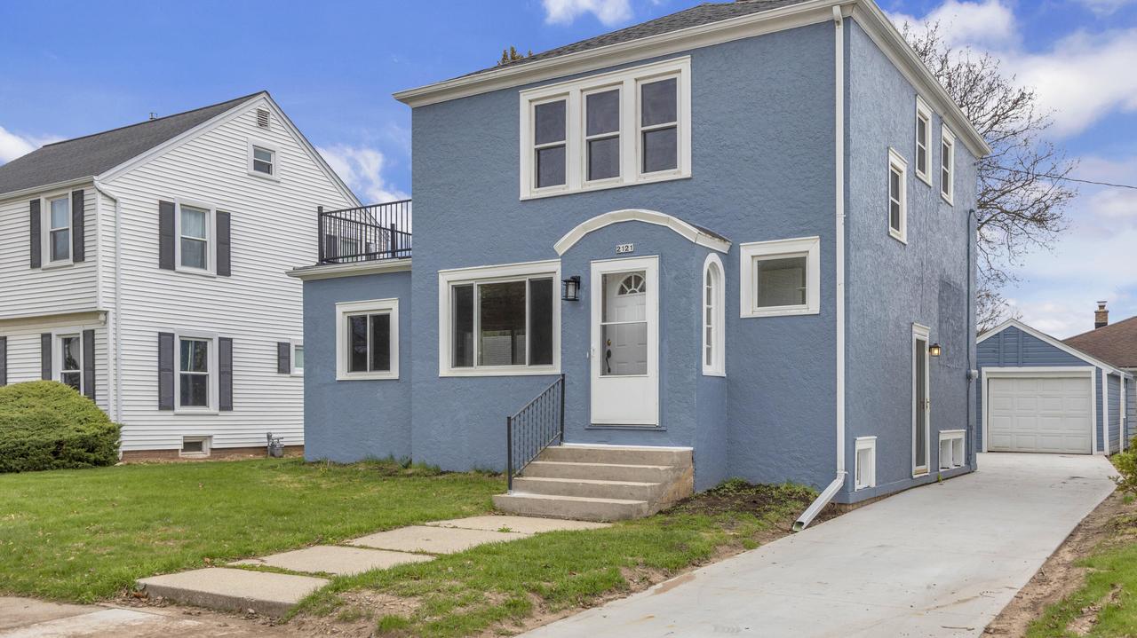 2121 Cleveland Ave, Sheboygan, WI 53081