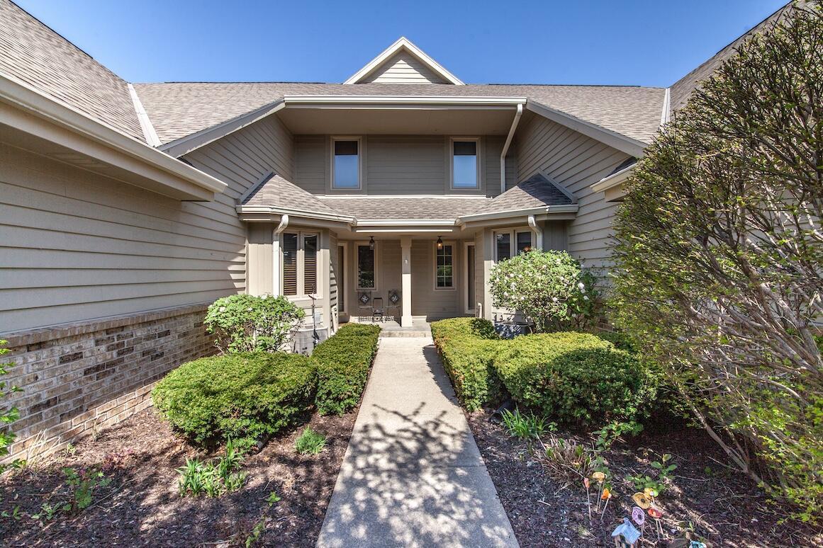 N21W24202 Cumberland Dr #23I, Pewaukee, WI 53072