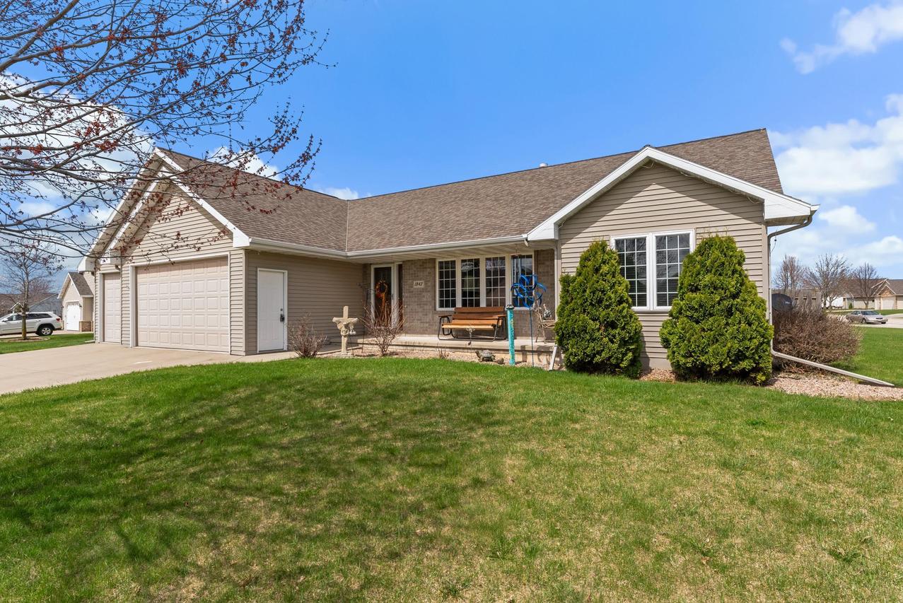 1842 Turquoise Trl, Bellevue, WI 54311