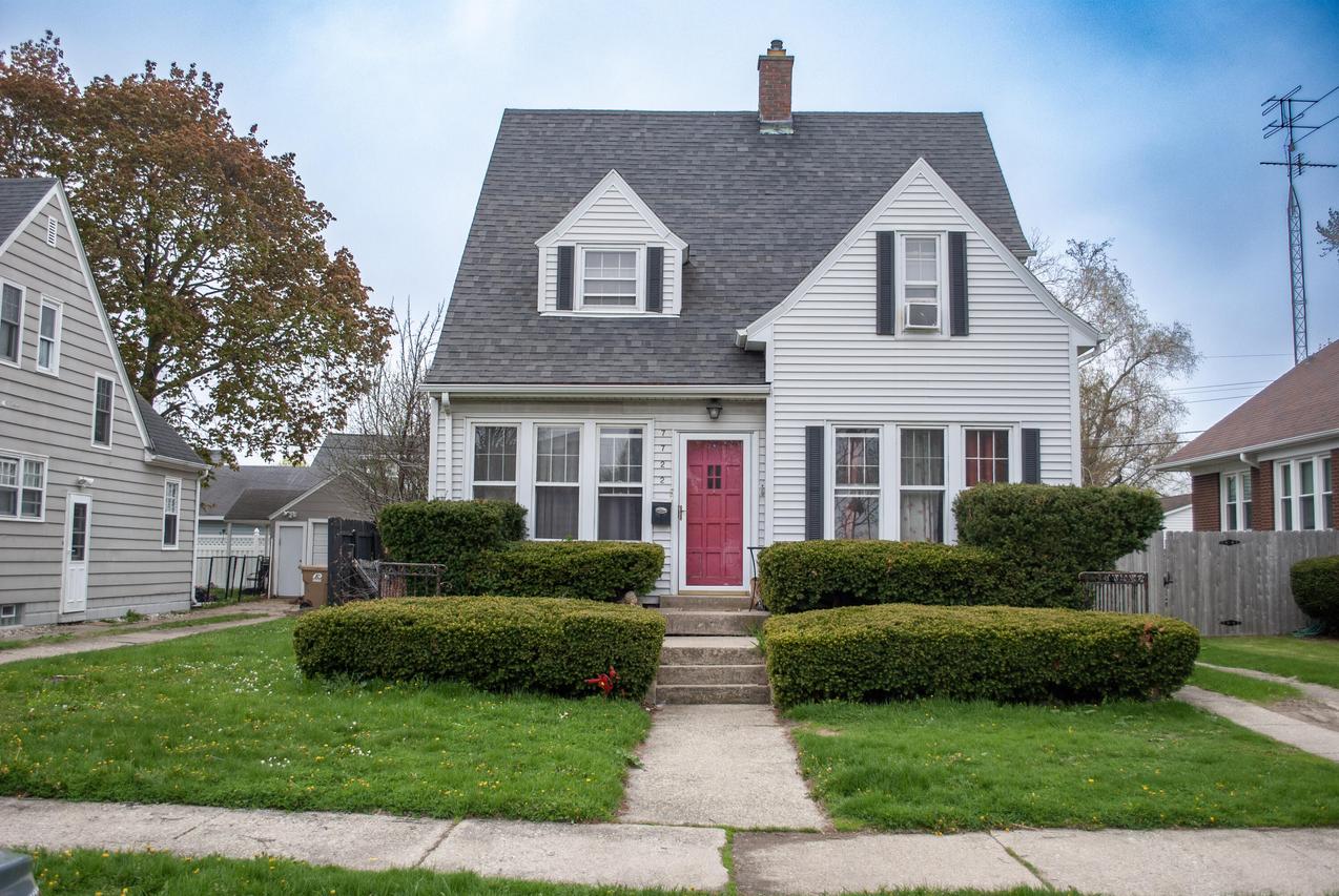 7722 27th Ave, Kenosha, WI 53143