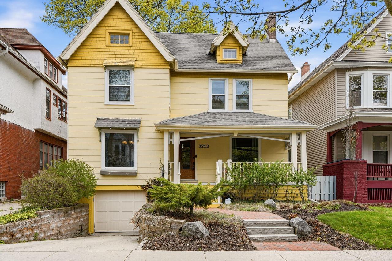 3212 N Marietta Ave, Milwaukee, WI 53211