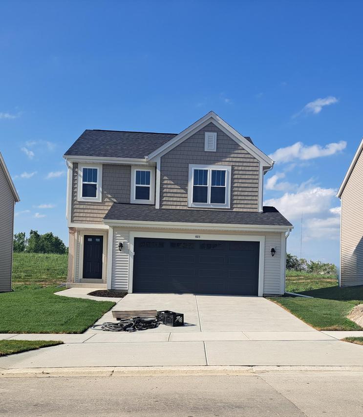 621 Belmont Dr, Watertown, WI 53094
