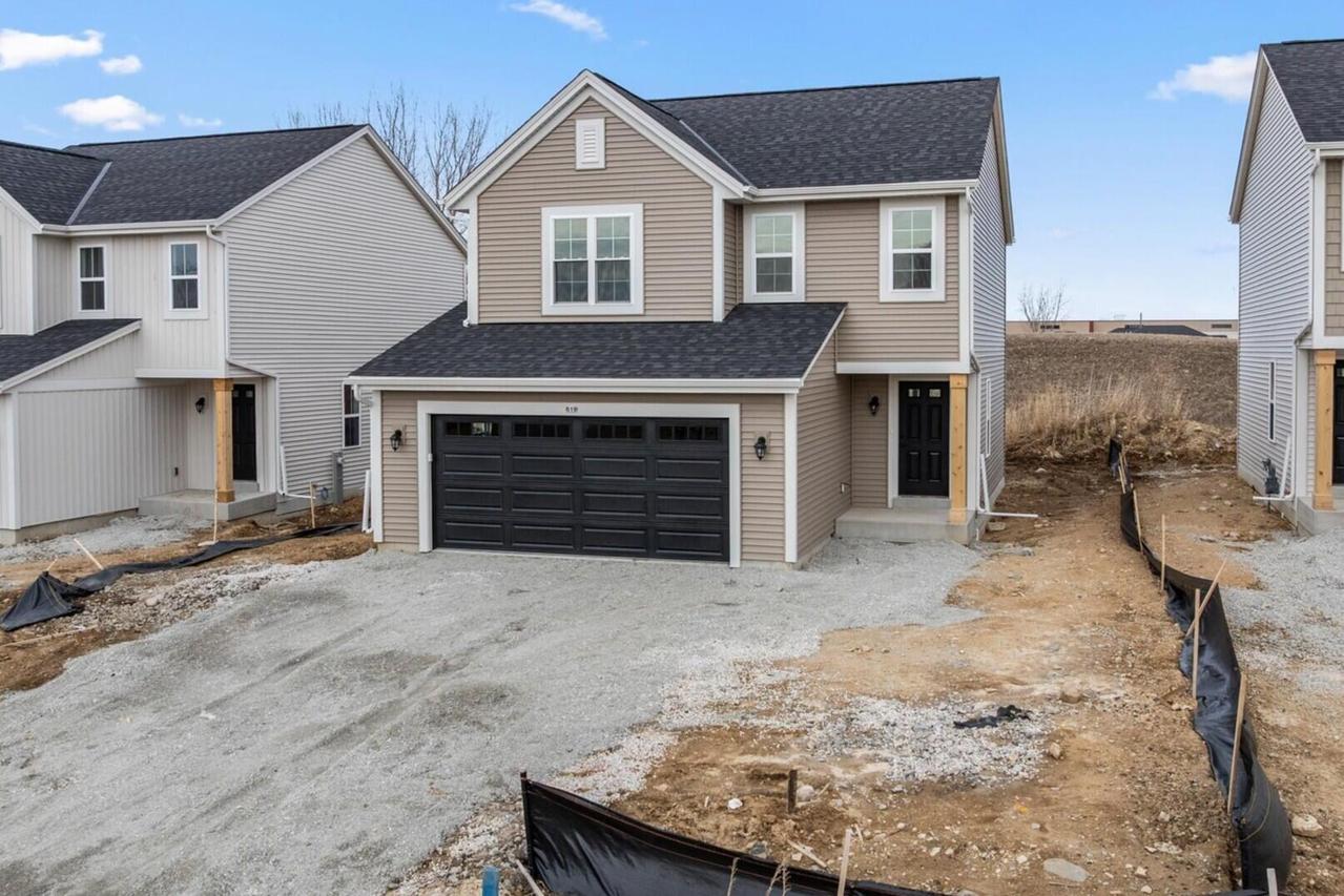 619 Belmont Dr, Watertown, WI 53094