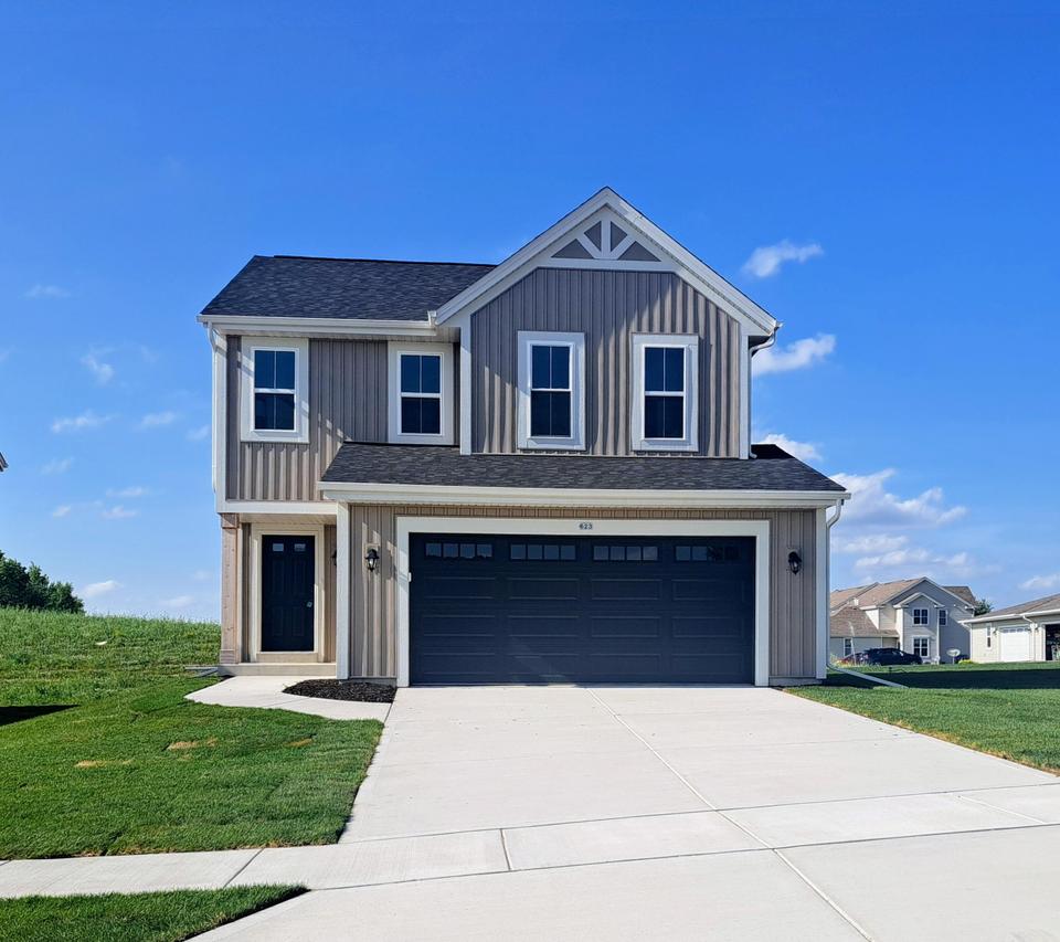 623 Belmont Dr, Watertown, WI 53094