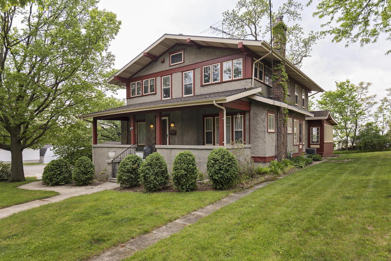 916 Whitewater Ave, Fort Atkinson, WI 53538