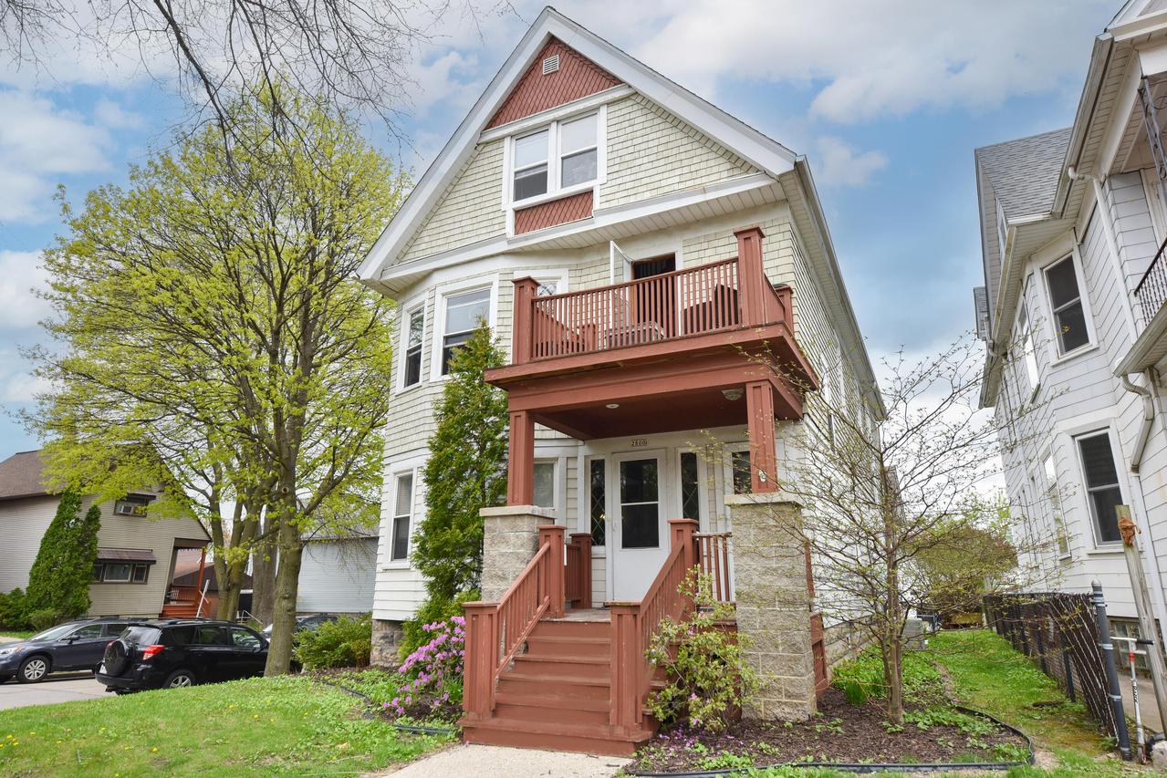 2800 S Logan Ave #2802, Milwaukee, WI 53207