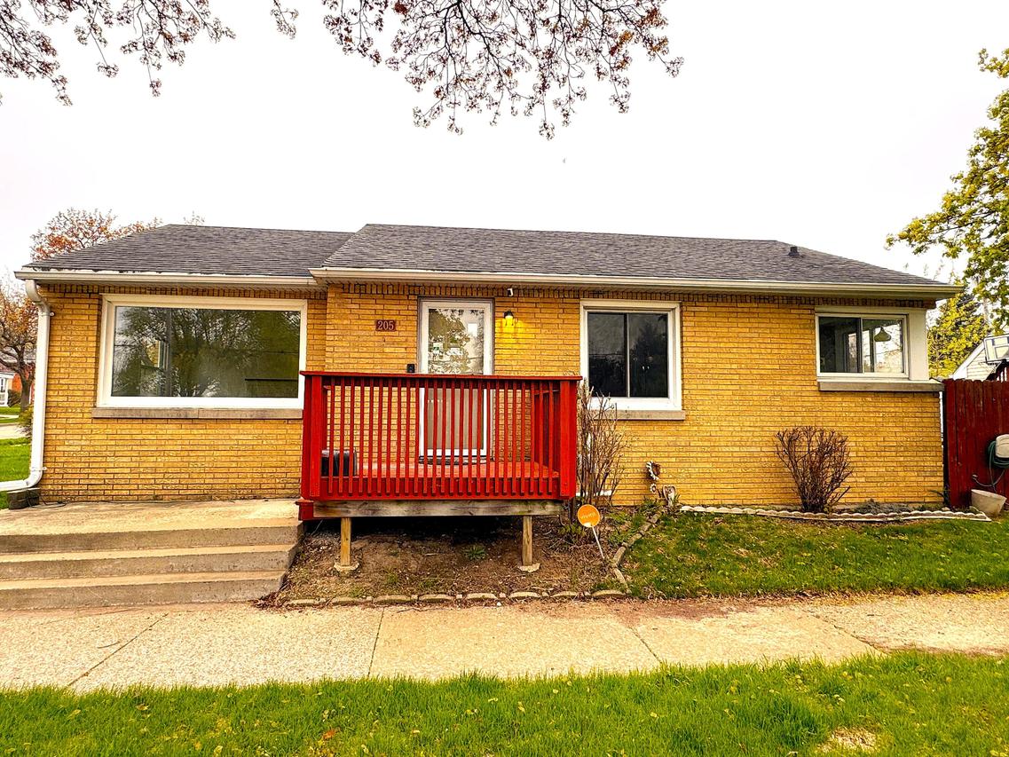 205 W Morgan Ave., Milwaukee, WI 53207