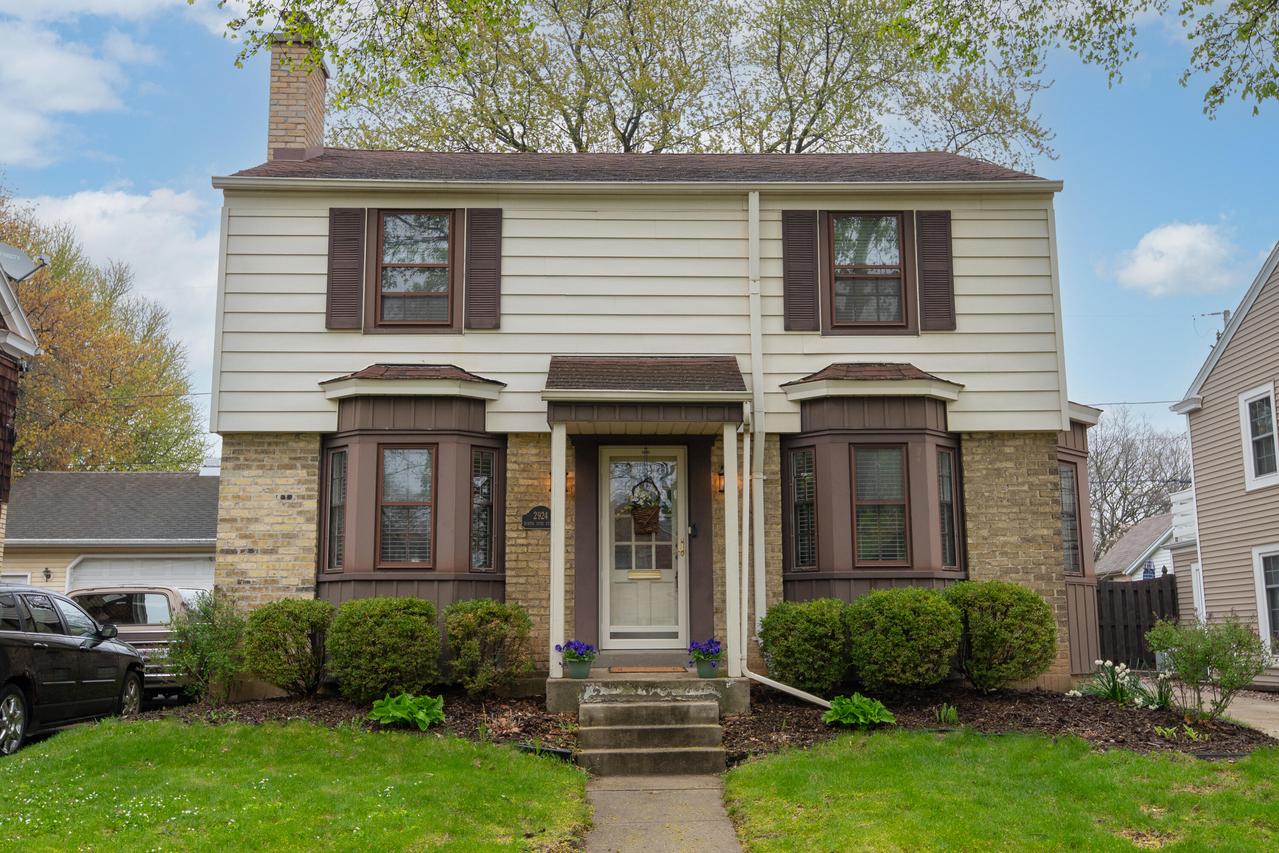 2924 N 70th St, Milwaukee, WI 53210