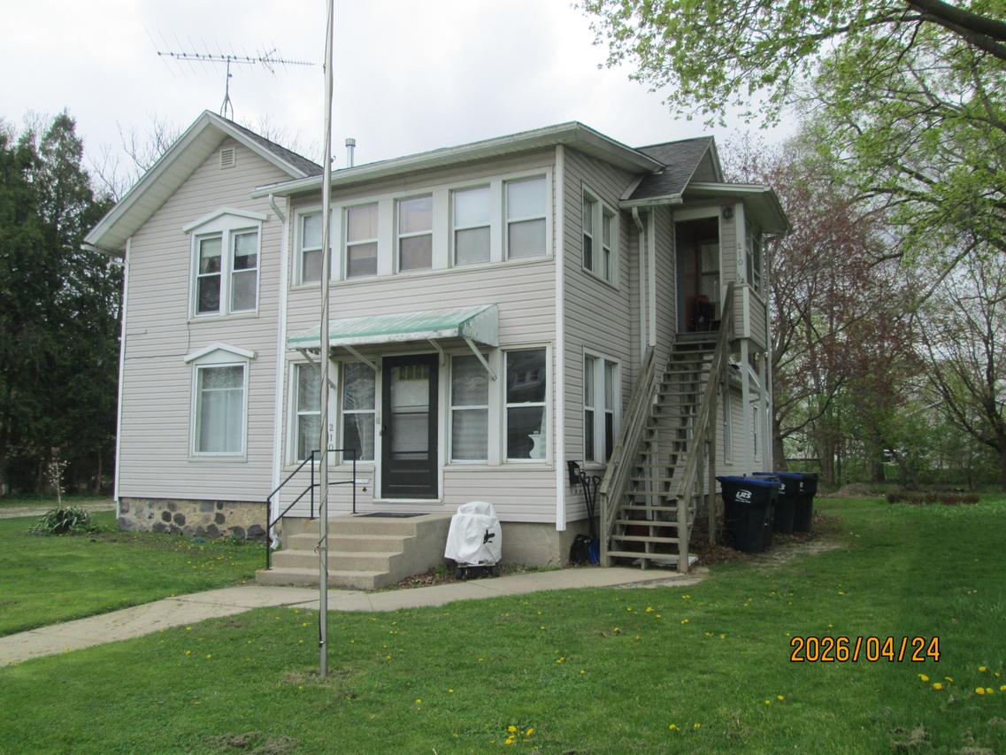 210 E Court St, Elkhorn, WI 53121
