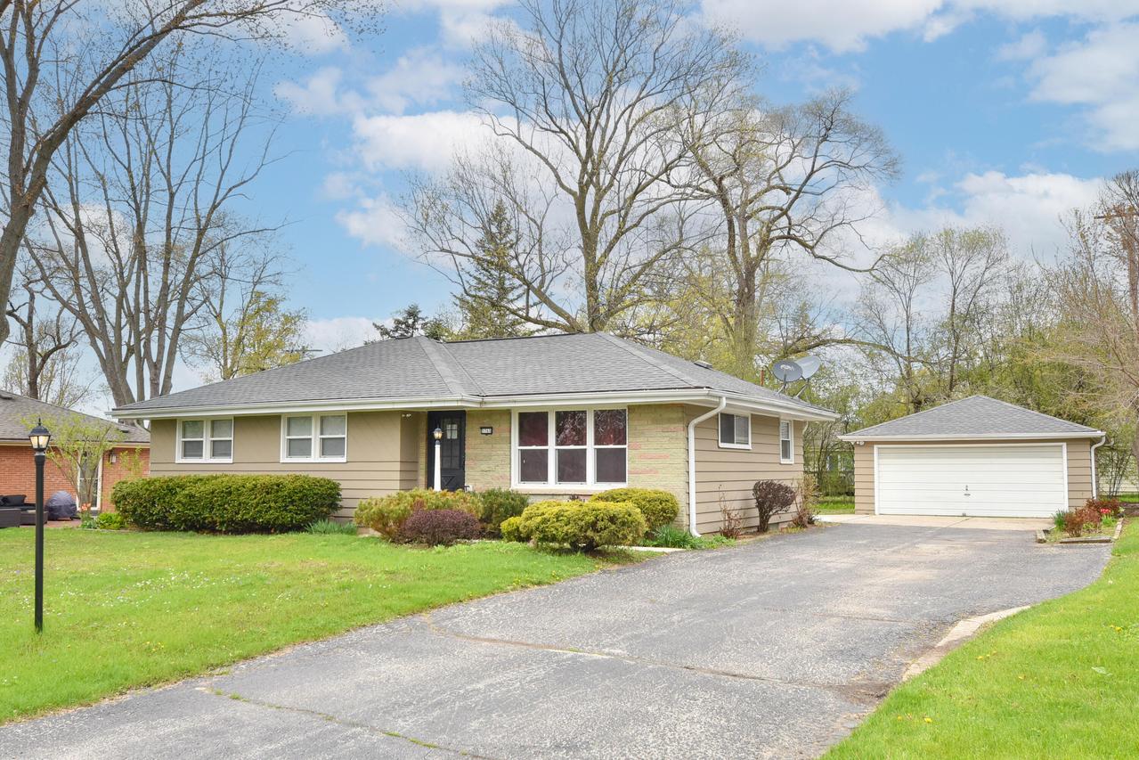 5760 W Betty Ln, Brown Deer, WI 53223