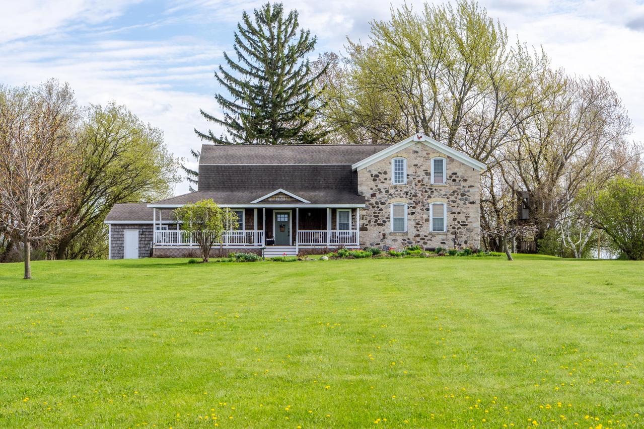 24411 Point Creek, Schleswig, WI 53042